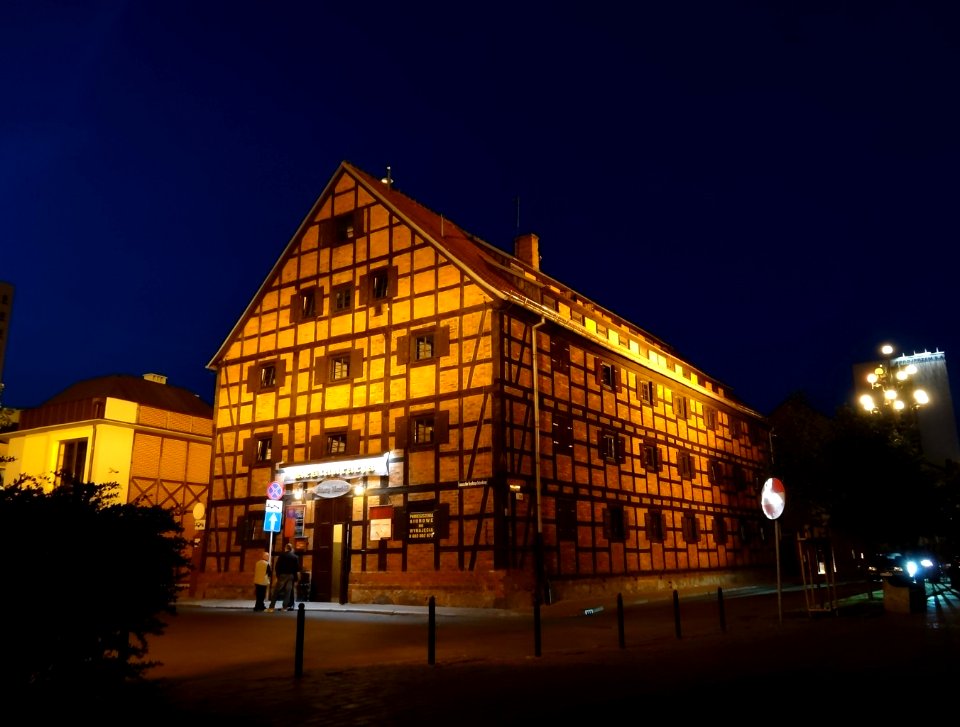 Bdg SpichrzStrPort noc 2 07-2013