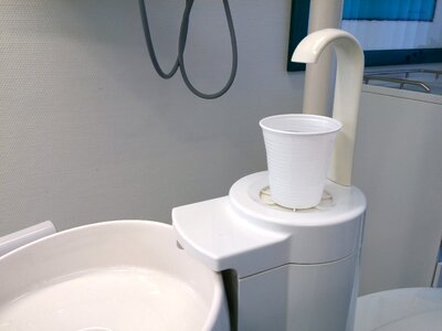 Prostheses treatment room tooth replacement