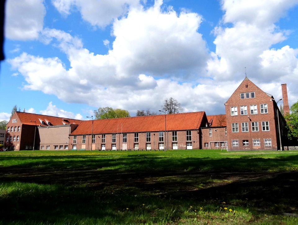 Bdg UKW Chodkiewicza 4 5-2015