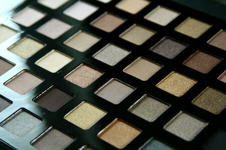 Beauty eyeshadow palette colors photo