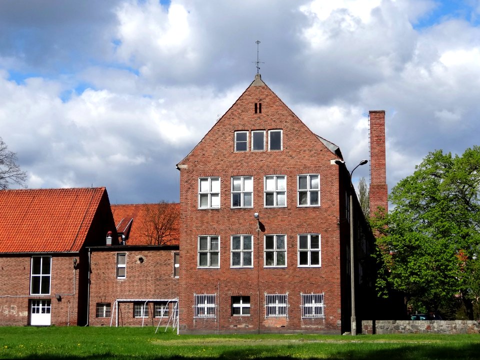 Bdg UKW Chodkiewicza 3 5-2015