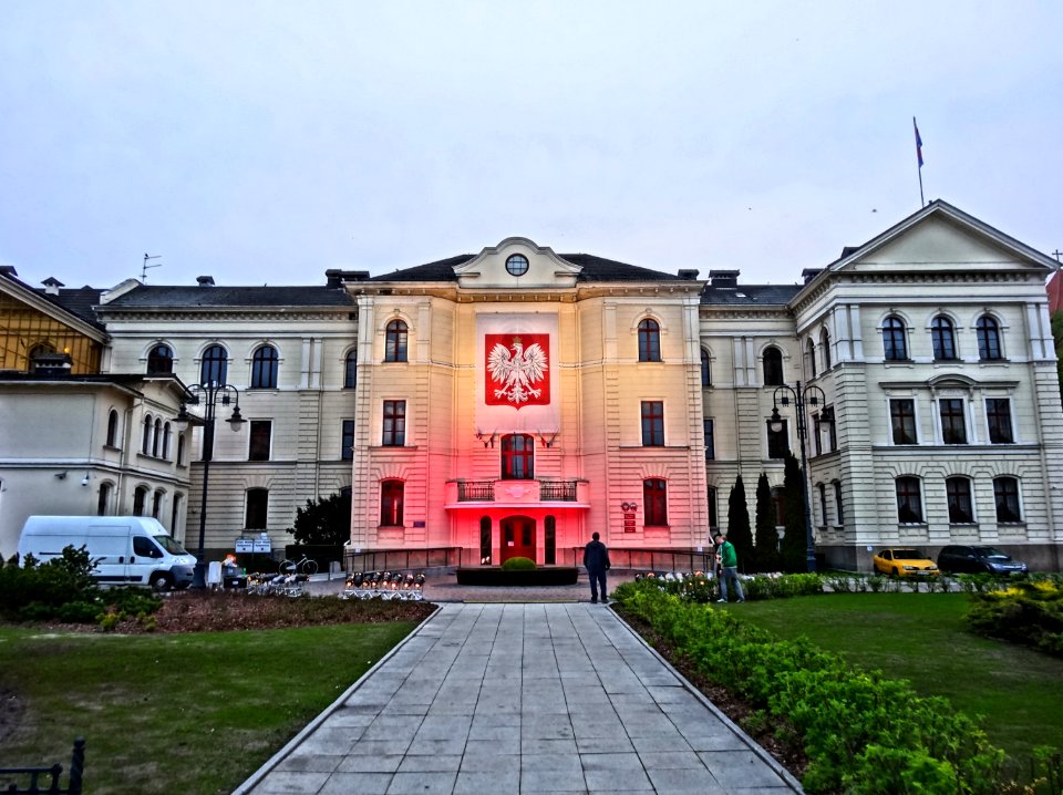 Bdg Ratusz barwynarodowe 1 5-2015