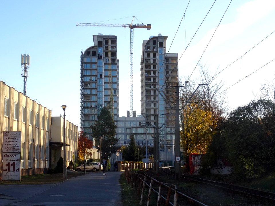 Bdg RiverTower 11-18 2