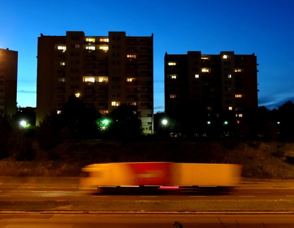 Bdg WzgorzeWolnosci noc 5 07-2013