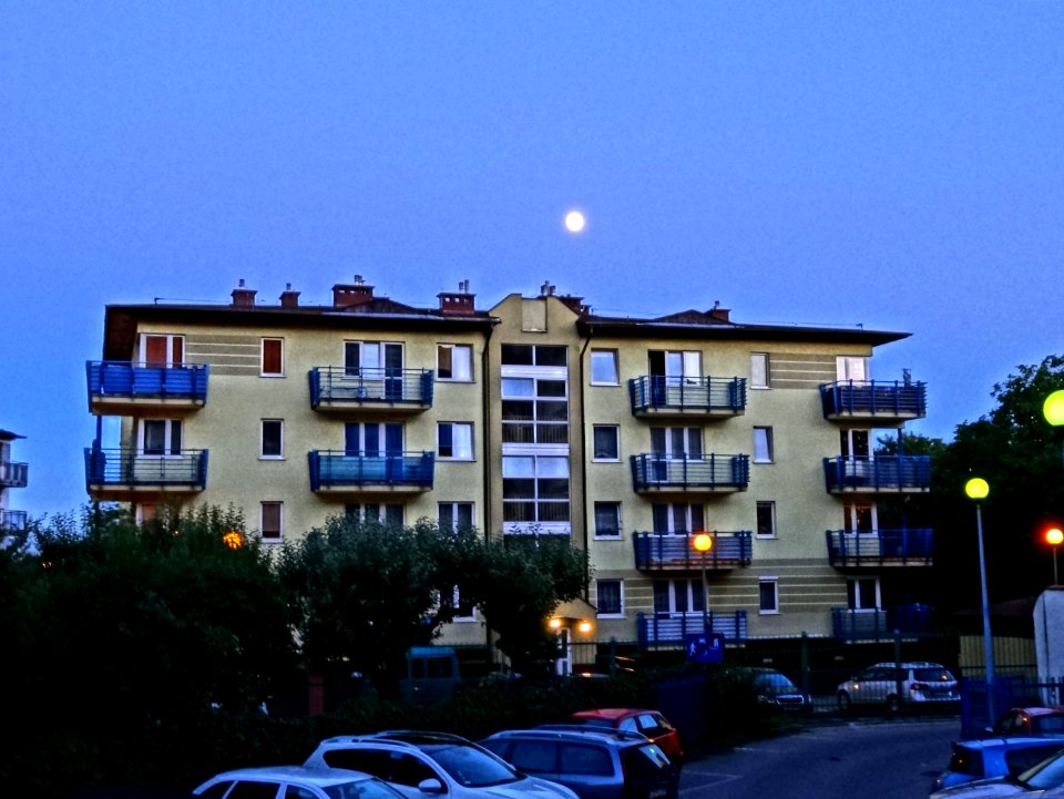 Bdg WzgorzeWolnosci noc 12 07-2013
