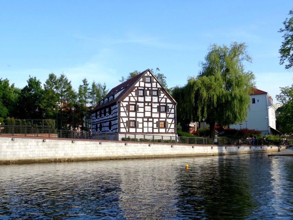 Bdg whitegranary 6-2015