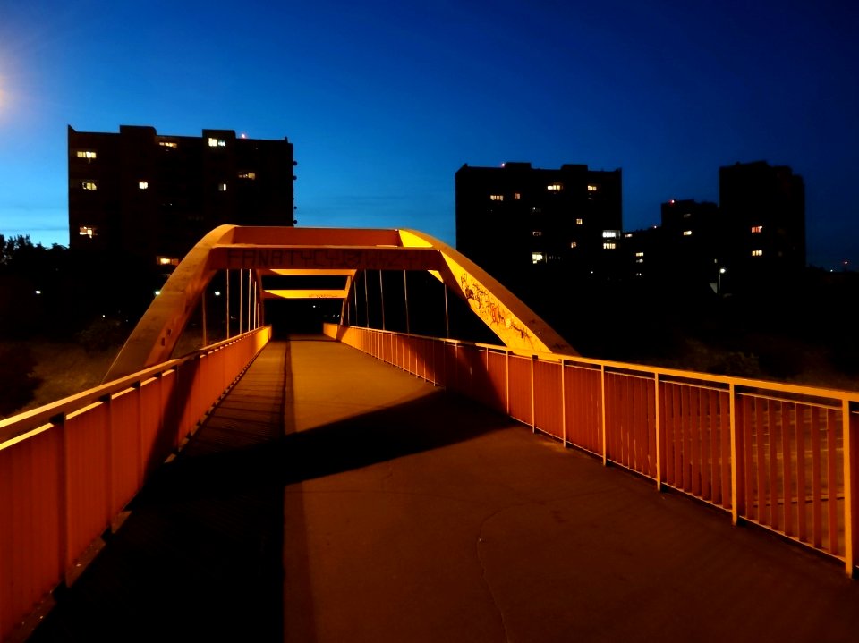 Bdg WzgorzeWolnosci noc 4 07-2013