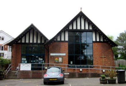 Beacon Hill United Reformed Church, Churt Road, Beacon Hill (June 2015) (3)