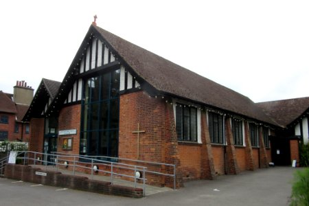 Beacon Hill United Reformed Church, Churt Road, Beacon Hill (June 2015) (2)