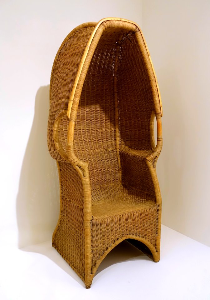 Beach chair, designed by Richard Riemerschmid, Theodor Reimann, Dresden, Germany, c. 1905, wickerwork - Museum für Angewandte Kunst Köln - Cologne, Germany - DSC09602
