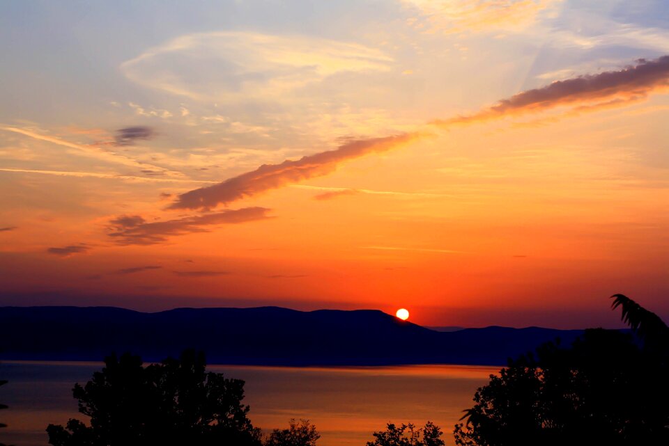 Sun horizon tranquility