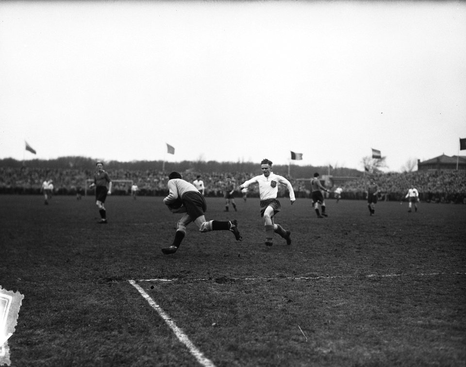 Belgie B tegen Nederland B , spelmoment, Bestanddeelnr 906-3737
