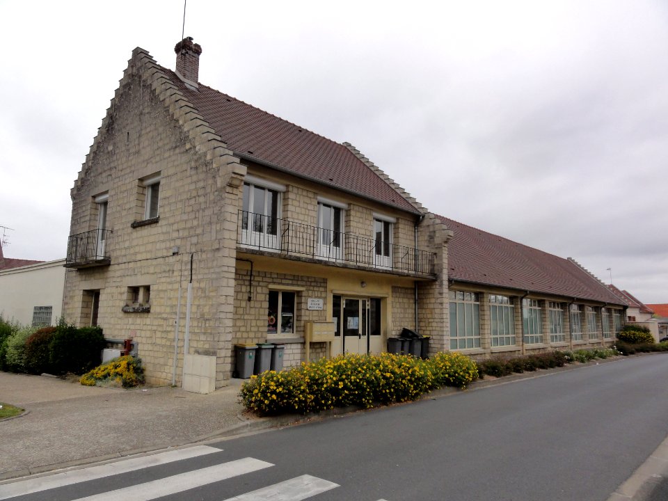 Belleu (Aisne) école Jules Verne
