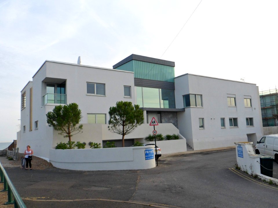 Beachfront Houses at 1–11 Western Esplanade, Hove (August 2013) (1)