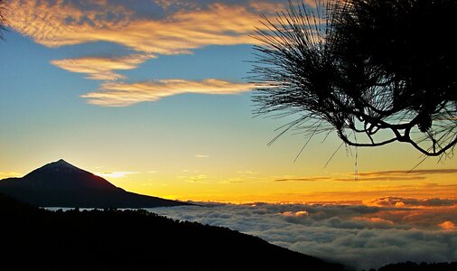 Sunset sea of fog national park teide