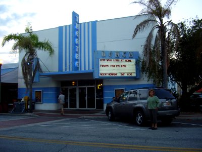 BeachTheatreStpETEBeach