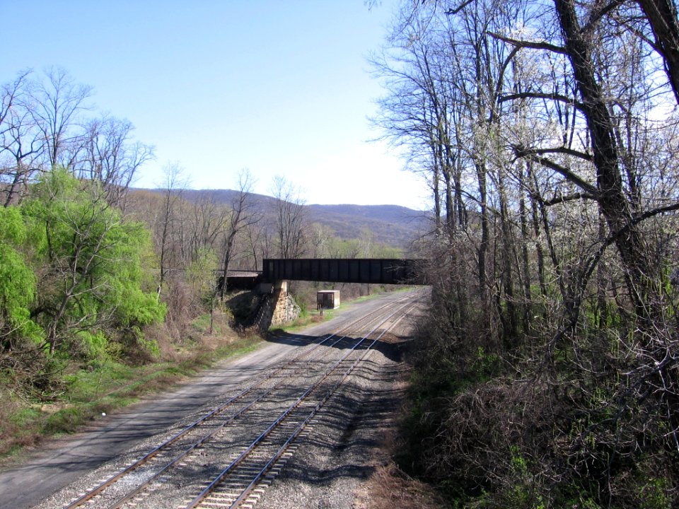 Beacon Secondary bridge over Hudson Line 126