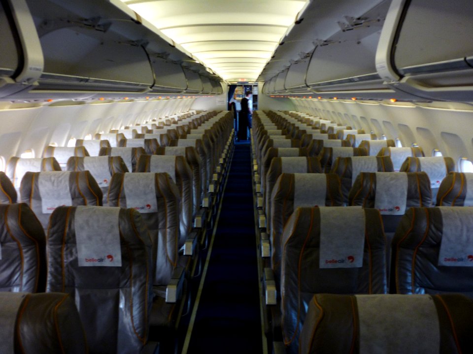 BelleairF-ORAD(A320)cabin