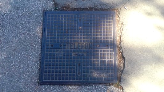 Belgrade manhole cover 02