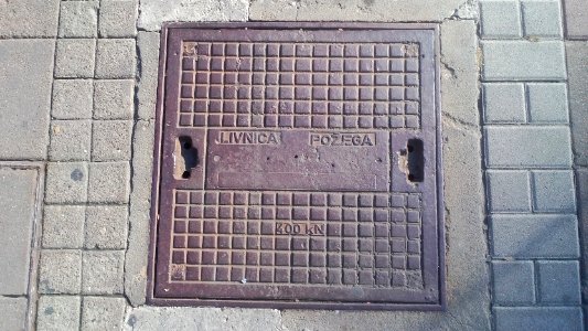 Belgrade manhole cover 10
