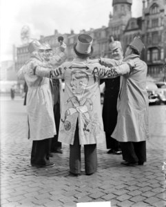 Belgie tegen Nederland 2-0, Nederlandse supporters van Kees Rijvers, Bestanddeelnr 903-9151