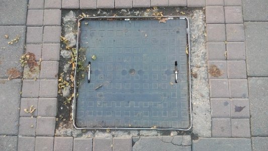 Belgrade manhole cover 22