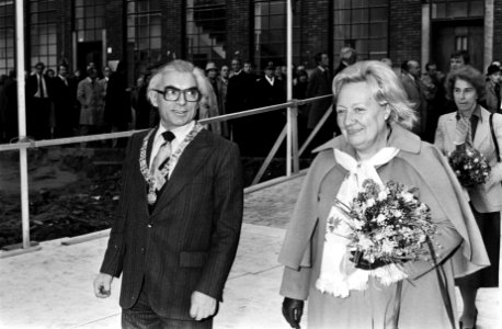 Belgische min. van Ned. cultuur en Vlaamse aangelegenheden, R. de Bacher van Ock, Bestanddeelnr 929-9931