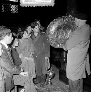Belgische kinderen bezoeken synagoge Amsterdam, Bestanddeelnr 905-9020