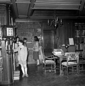 Belgische kinderen bezoeken synagoge Amsterdam, Bestanddeelnr 905-9021