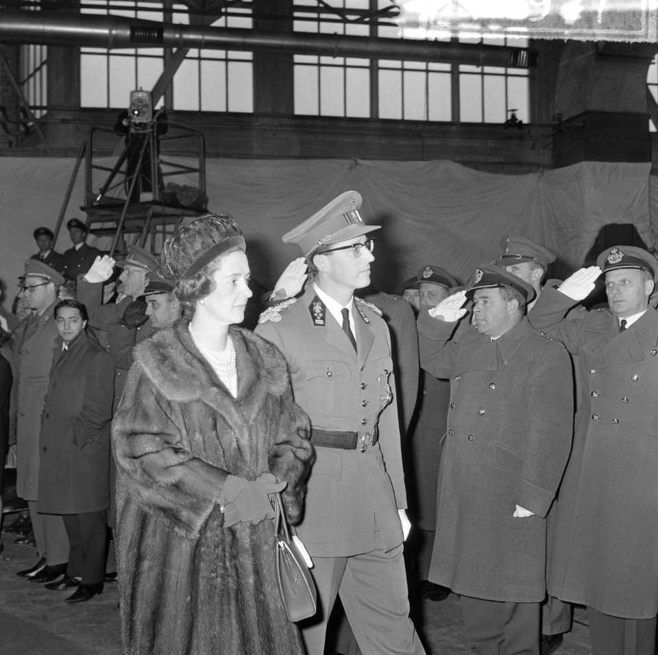 Belgische paras terug, Koning Boudewijn en Koningin Fabiola, Bestanddeelnr 917-1927