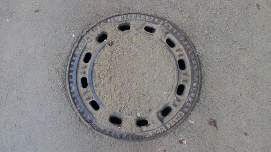Belgrade manhole cover 27