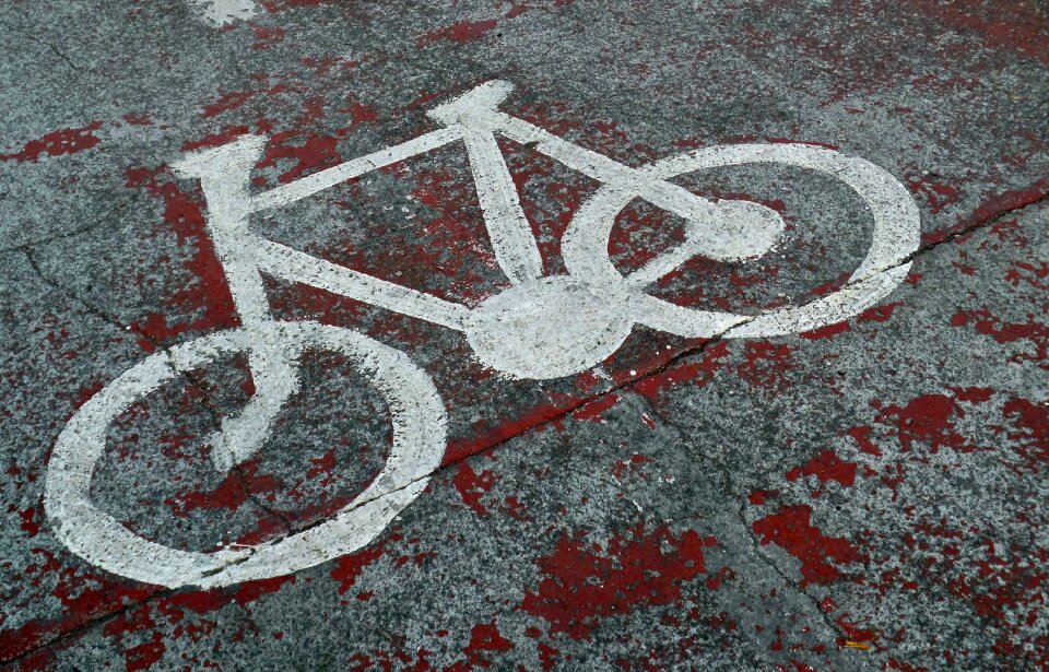 Asphalt symbol road markings