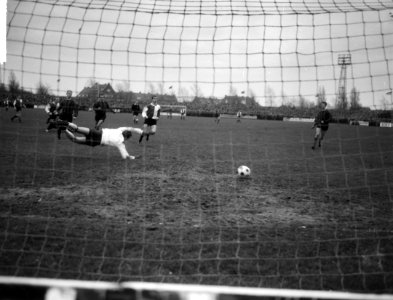 Bekervoetbal EDO tegen Feyenoord 1-3, spelmoment, Bestanddeelnr 917-2102