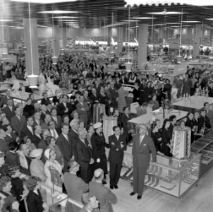 Beijenkorf in Rotterdam (opening), Bestanddeelnr 908-4198