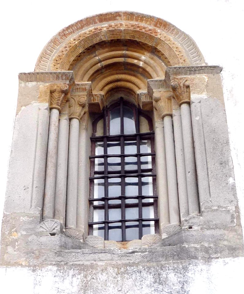 Beluntza (Urkabustaiz) - Iglesia de San Pedro 10