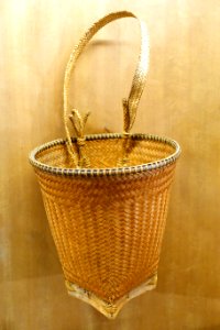 Belted harvesting basket, Xtieng (Bu Lo) - Vietnam Museum of Ethnology - Hanoi, Vietnam - DSC03240