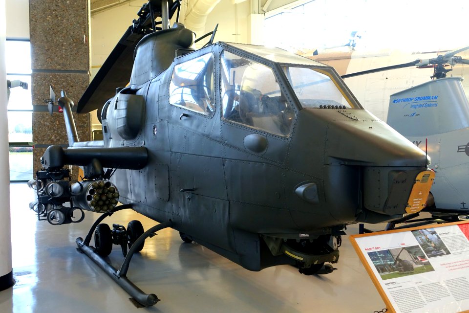 Bell AH-1F Cobra, 1965 - Evergreen Aviation & Space Museum - McMinnville, Oregon - DSC01003