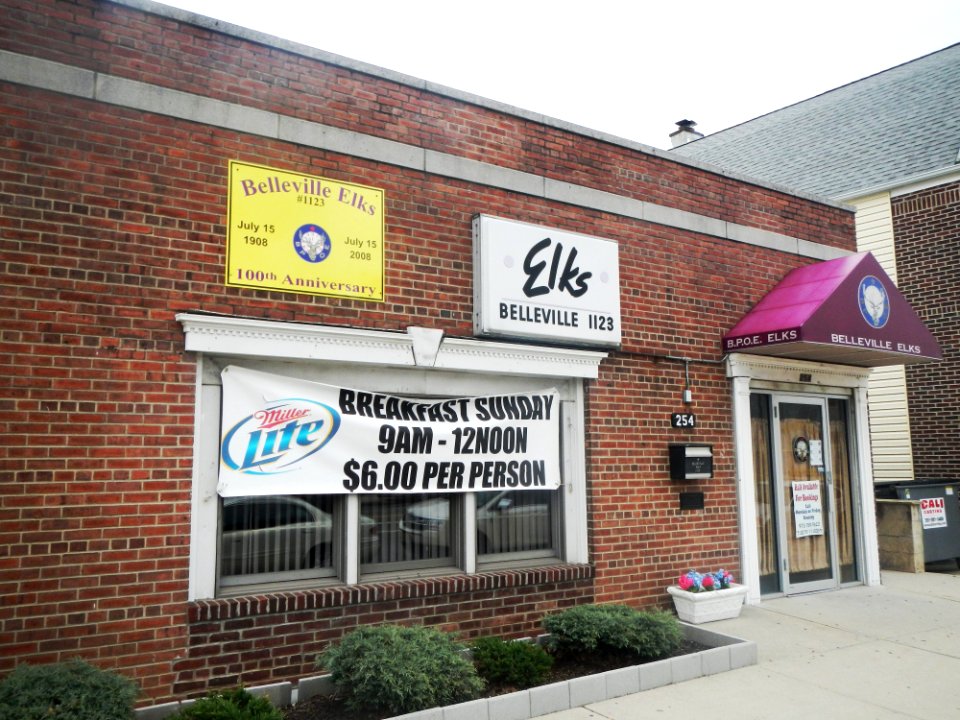 Belleville Elks 254 Washington Av cloudy jeh