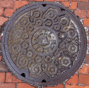 Bell System - manhole cover - Cambridge, MA - DSC02819-001