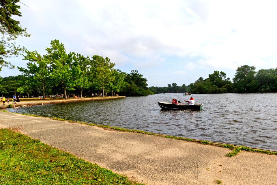 Belmont Lake State Park shoreline with rented boats