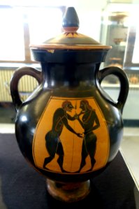 Belly amphora with homoerotic scene, 1 of 2, attributed to the Phrynos Painter, Attic, c. 550 BC, L 241 - Martin von Wagner Museum - Würzburg, Germany - DSC05594