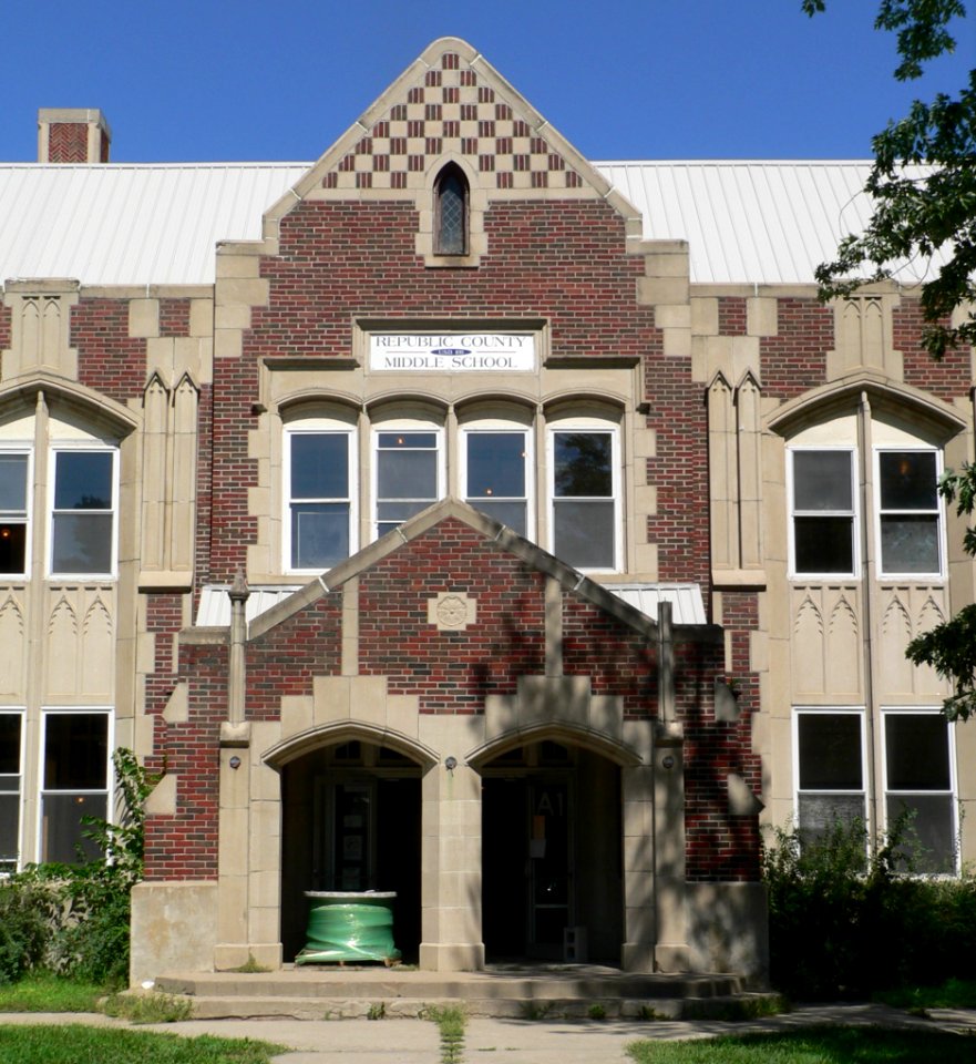 Belleville KS old high school S side 4