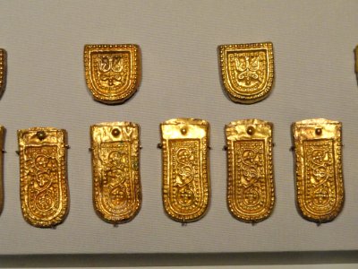 Belt buckle and lappet fittings, view 5, Iran, Sasanian period, 7th century AD, silver and gilt (buckle) and gold - Arthur M. Sackler Gallery - DSC05839
