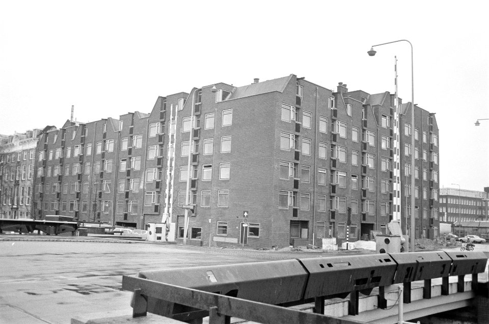 Bejaardentehuis van Leger des Heils aan Rapenburgerstraat te Amsterdam voltooid, Bestanddeelnr 927-7168