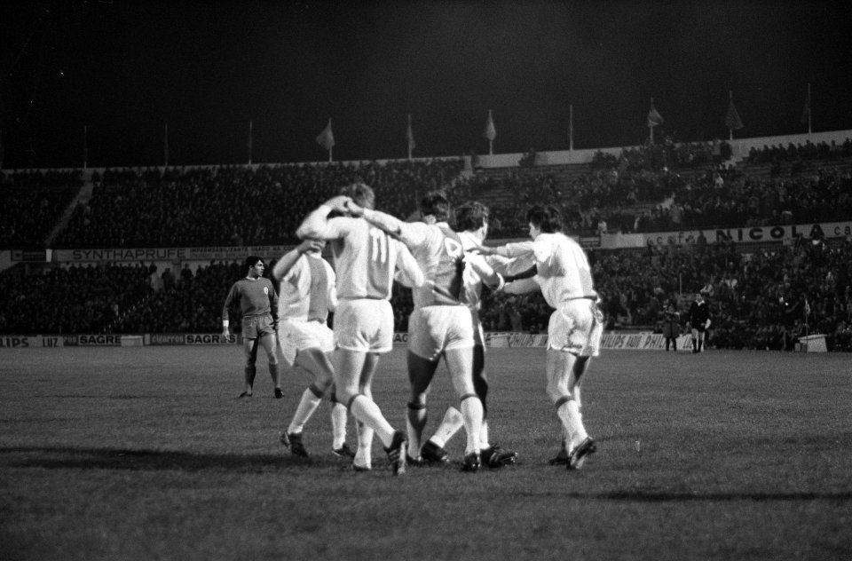 Benfica tegen Ajax 1-3 elftal Benfica, Bestanddeelnr 922-1227