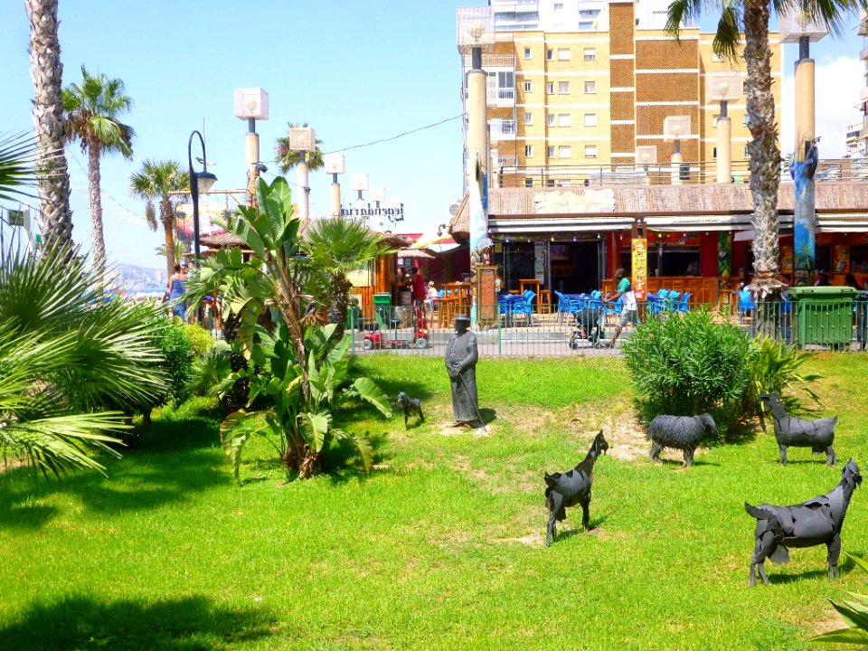 Benidorm - Avenida de Filipinas 6