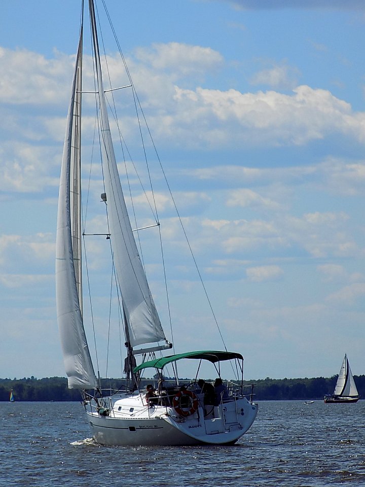 Beneteau 361 sailboat 3349