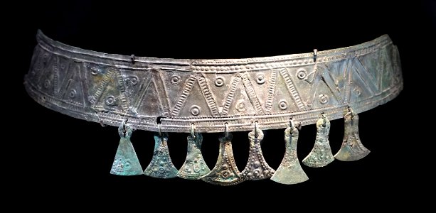 Belt from a woman's grave, Steinheim am Albbuch, Kreis Heidenheim, 7th-6th century BC, bronze - Landesmuseum Württemberg - Stuttgart, Germany - DSC02814