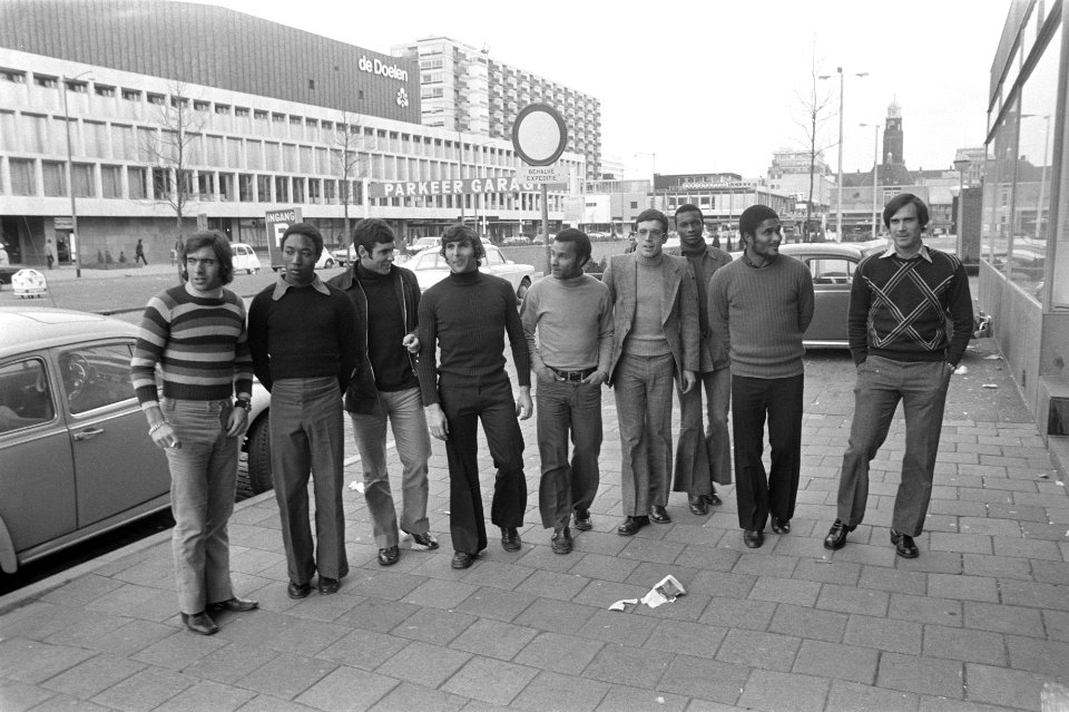 Benfica in Rotterdam voor Europacupwedstrijd tegen Feyenoord Benficaspelers, Bestanddeelnr 925-4363