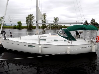 Beneteau Oceanis 321 sailboat Evasion 2681